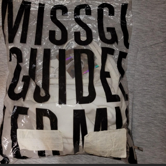 NWT Missguided prairie crop top - Picture 2 of 4